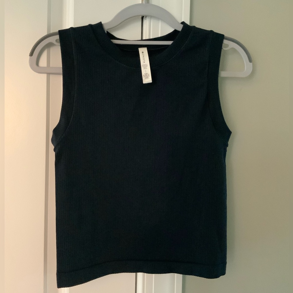 ATHLETA Ribbed Renew Tank Top in Navy - Size Small